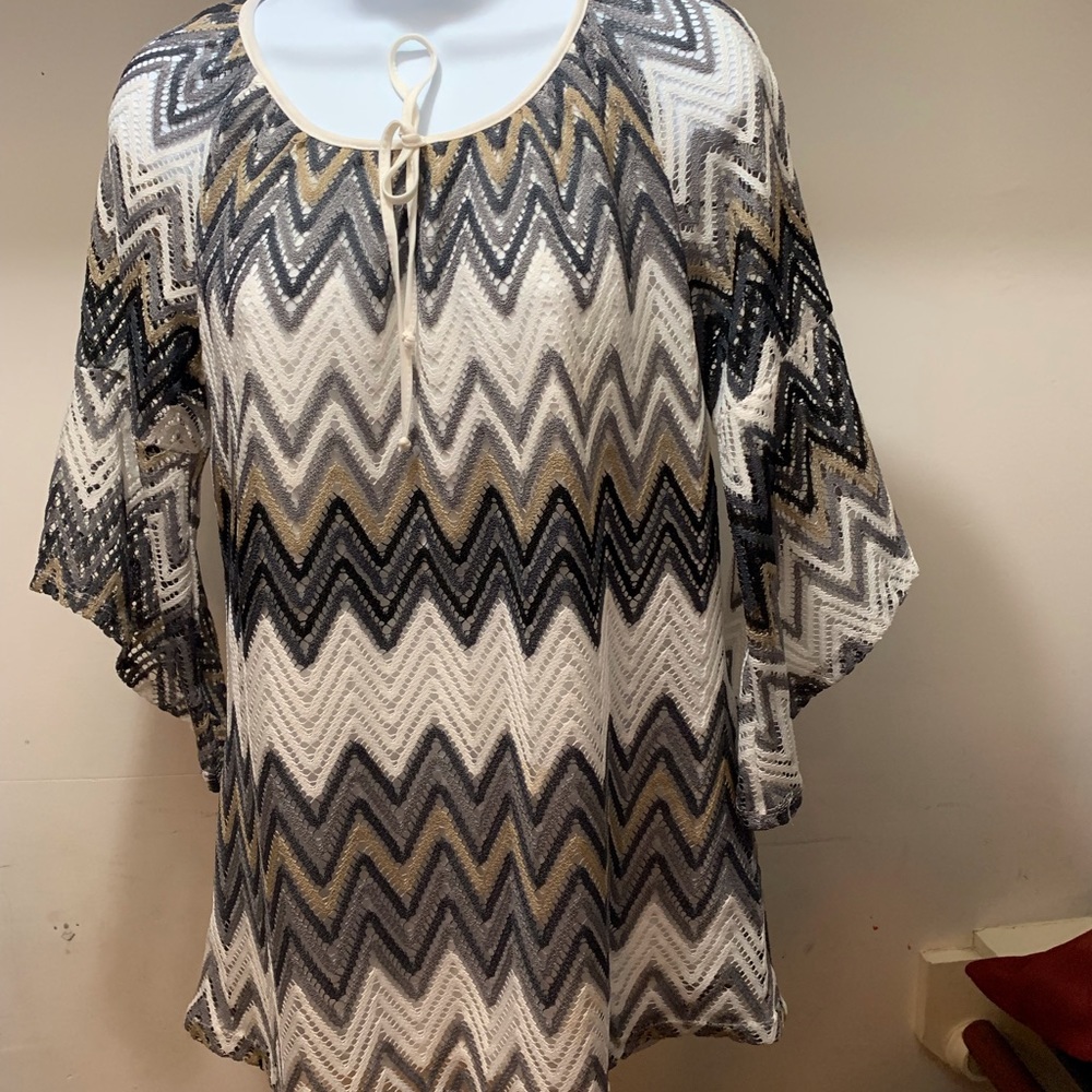 ***3 for 20*** Roz & Ali  medium blouse
